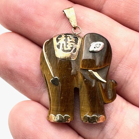 Estate Womens 10K Yellow Gold Tiger Eye Elephant Pendant Diamond Eye Vintage - Picture 1 of 3